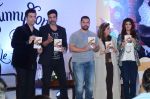 Karan Johar, Akshay Kumar, Dimple Kapadia, Aamir Khan, Twinkle Khanna at Twinkle_s book launch in J W marriott on 18th Aug 2015 (17)_55d725a5ea6c7.JPG