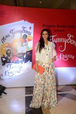 Sonali bendre at Twinkle_s book launch in J W marriott on 18th Aug 2015 (70)_55d7261d36e93.JPG