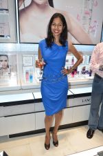 at Lancome promotions hosted Pratima Bhatia in Palladium on 20th Aug 2015 (272)_55d73a0fa549a.JPG