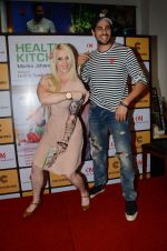 Sidharth Malhotra at Healthy Kitchen book launch by celebrity nutritionist Marika Johansson in Mumbai on 21st Aug 2015 (102)_55d87ecbc715e.JPG