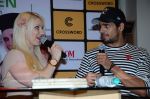 Sidharth Malhotra at Healthy Kitchen book launch by celebrity nutritionist Marika Johansson in Mumbai on 21st Aug 2015 (46)_55d87e8318796.JPG