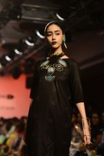 Model walk the ramp for Gen next Show on day 1 of LIFW on 26th Aug 2015 (153)_55decee2390c2.JPG