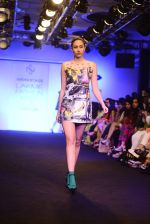 Model walk the ramp for Gen next Show on day 1 of LIFW on 26th Aug 2015 (198)_55decf0e868ba.JPG
