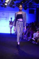 Model walk the ramp for Gen next Show on day 1 of LIFW on 26th Aug 2015 (215)_55decf209f305.JPG