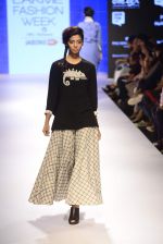 Model walk the ramp for IIK Show on day 1 of LIFW on 26th Aug 2015 (94)_55ded117857ad.JPG