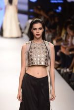 Model walk the ramp for Payal Singhal Show on day 1 of LIFW on 26th Aug 2015 (58)_55ded2133bbdc.JPG