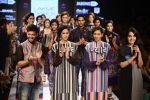 Model walk the ramp for Quirkbox Show on day 1 of LIFW on 26th Aug 2015 (149)_55ded222c7333.JPG