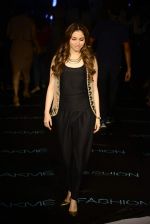 Tamannaah Bhatia at Payal Singhal Show on day 1 of LIFW on 26th Aug 2015 (69)_55ded2372fe42.JPG