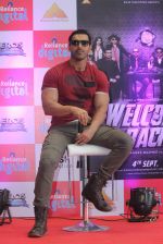 John Abraham at Welcome Back promotions in Reliance Digital, Juhu on 29th Aug 2015 (77)_55e308ef1a57d.JPG