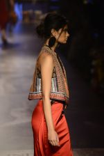 Model walk the ramp for Tarun Tahiliani Show at Lakme Fashion Week on 30th Aug 2015 (272)_55e400fa0203e.JPG