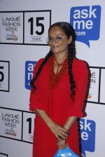 at the grand finale of Lakme Fashion Week 2015 on 30th Aug 2015 (15)_55e406a93dfe9.JPG
