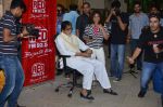 Amitabh bachchan at Dahravi band live performance organised by Red FM in Janak on 31st Aug 2015 (3)_55e55399bd932.JPG