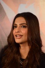 Sonam Kapoor at the launch of _Dheere Dheere Se_ song on 1st Aug 2015 (141)_55e704b7d33f7.JPG