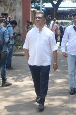 at aadesh shrivastava funeral in Mumbai on 5th Sept 2015 (330)_55eac8af5f9f3.JPG