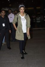 priyanka chopra returns from quantico schedule from Montre on 4th Sept 2015 (15)_55eac74f68ad1.JPG