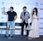 Salman Khan, Athiya Shetty, Sooraj Pancholi at Hero Press Meet in Gurgaon on 5th Sept 2015 (2)_55ec27a7cec82.jpg