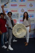 Ranveer Singh and Deepika Padukone launched Gajanana track from Bajirao Mastani on 15th Sept 2015 (25)_55f911230db0b.JPG