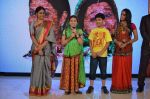 Toral Rasputra, Gracy Goswami,Viren Vazirani, Aasiya Kazi at Balika Vadhu Celebrations on 24th Sept 2015 (15)_560533e091b37.JPG