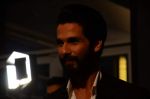 Shahid Kapoor at GQ men of the year 2015 on 26th Sept 2015 (1756)_5608d6ed5d8ae.JPG