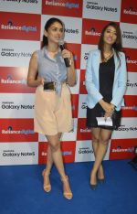 Aditi Rao Hydari at samsung note 5 launch in delhi on 29th Sept 2015 (8)_560b8e25cf32e.jpg