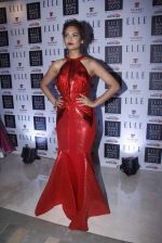 Esha Gupta at Elle Beauty Awards  in Trident, Mumbai on 1st Oct 2015 (141)_560e9df4b6ff2.JPG