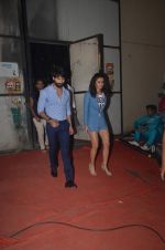 Shahid Kapoor and Alia Bhatt on the sets of Farhan_s new show I can do that on Zee in Naigaon on 1st Oct 2015 (58)_560e95e4ba925.JPG