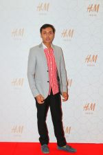 Vikram  Baidyanath at h&m store launch in Mumbai on 1st Oct 2015_560e697f70d0f.jpg