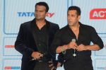 Salman Khan launches Tata Sky fitness channel of Sunil Shetty in J W Marriott on 2nd Oct 2015 (114)_560fbb949e340.JPG