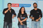 Salman Khan launches Tata Sky fitness channel of Sunil Shetty in J W Marriott on 2nd Oct 2015 (119)_560fbba19f035.JPG