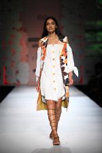 Model walk the ramp for Hemant and Nandita show on day 2 of Amazon india fashion week on 8th Oct 2015 (49)_56167ec357555.JPG
