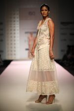 Model walk the ramp for Kavita Bhartia on day 1 of Amazon india fashion week on 7th Oct 2015 (118)_56160d9710406.JPG