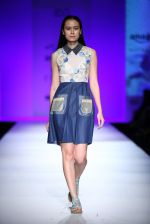 Model walk the ramp for Not so serious by Pallavi Mohan show on day 2 of Amazon india fashion week on 8th Oct 2015 (41)_56167f1653d99.JPG
