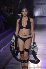 Model walk the ramp for Shivan Naresh on day 1 of Amazon india fashion week on 7th Oct 2015 (55)_56160d6f6b13d.JPG