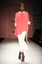 Model walk the ramp for Vineet Bahl on day 1 of Amazon india fashion week on 7th Oct 2015 (21)_56160d26906e4.JPG