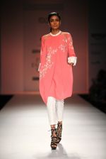 Model walk the ramp for Vineet Bahl on day 1 of Amazon india fashion week on 7th Oct 2015 (23)_56160d2bc5da5.JPG