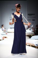 Model walk the ramp for Aneeth Arora Show on Day 4 of Amazon India Fashion Week on 10th Oct 2015 (109)_561a51f60c42f.JPG
