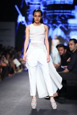 Model walk the ramp for Rohit and Rahul Gandhi Show on Day 4 of Amazon India Fashion Week on 10th Oct 2015 (56)_561a55c2af451.JPG