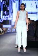 Model walk the ramp for Rohit and Rahul Gandhi Show on Day 4 of Amazon India Fashion Week on 10th Oct 2015 (64)_561a55de4368f.JPG