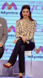 Deepika Padukone at Myntra fashion show on 20th Oct 2015 (27)_56274505933e1.jpg