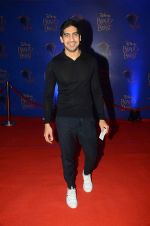 Ayan Mukerji at Beauty and the Beast red carpet in Mumbai on 21st Oct 2015 (220)_5628c656a0f84.JPG