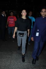 Jacqueline Fernandez snapped at airport on 21st Oct 2015 (12)_56288e584051b.JPG