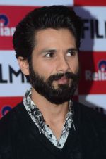 Shahid Kapoor at Filmfare cover launch in Mumbai on 21st Oct 2015 (75)_56289db361d1f.JPG