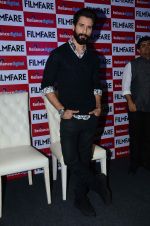 Shahid Kapoor at Filmfare cover launch in Mumbai on 21st Oct 2015 (78)_56289dc012f37.JPG