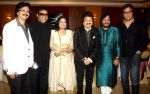 jeetu shankar,sameer sen,ritu johri,pankaj udhas,roop kumar rathod & talat aziz released ghazal album Perception in Alamode Banquets,Juhu on 25th Oct 2015_562e19740619b.jpg