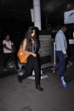 Suhana and ABRam snapped at the airport on 27th Oct 2015 (12)_5630920f6b11a.JPG