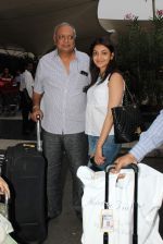 Kajal Aggarwal snapped at airport on 28th Oct 2015 (46)_5631d59341fa2.JPG