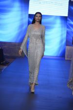 Model walk the ramp for Advitya by Esha Sethi Thirani Show at Gionee india beach fashion week day 1 on 29th Oct 2015 (31)_563318b6c03c9.JPG