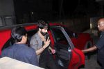Shahid Kapoor, Mira snapped outside their residence on 30th Oct 2015 (9)_56349af706022.JPG