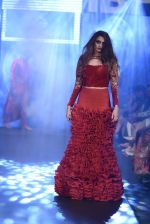 Model walk the ramp for Lalit Dalmia Show on day 2 of Gionee India Beach Fashion Week on 30th Oct 2015 (78)_5635ce2d28741.JPG