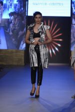 Model walk the ramp for Mayyur Girrotra Show on day 2 of Gionee India Beach Fashion Week on 30th Oct 2015 (57)_5635d1db16d01.JPG